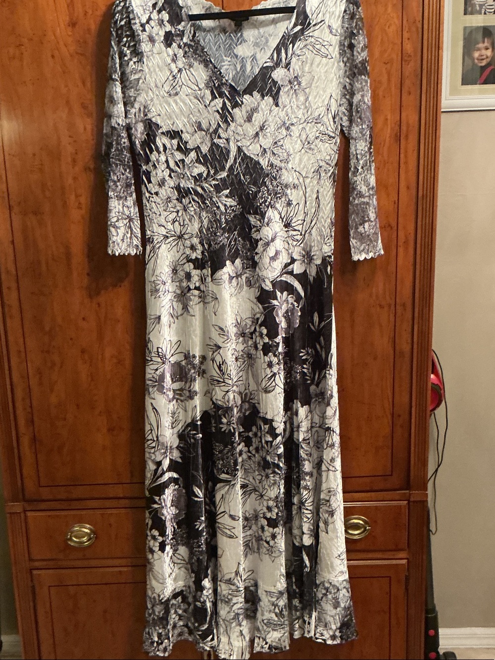Komarov Black and White Floral V-Neck Maxi Dress